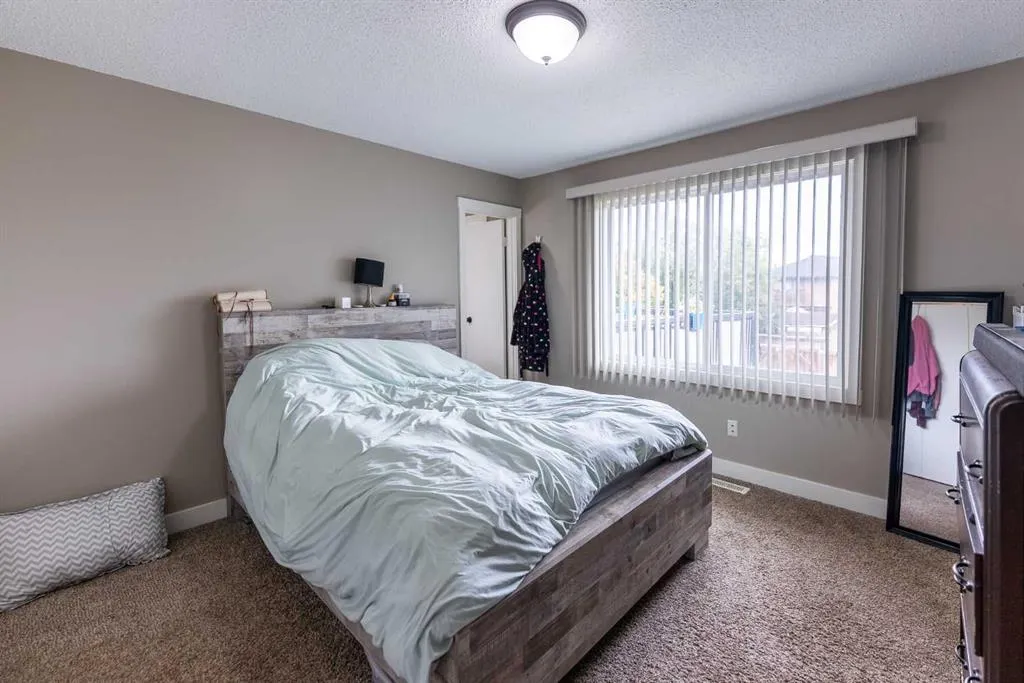 22 Nyman Crescent