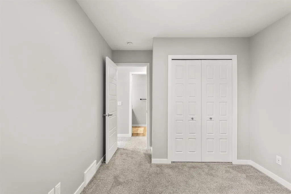 104 Carringsby Manor NW