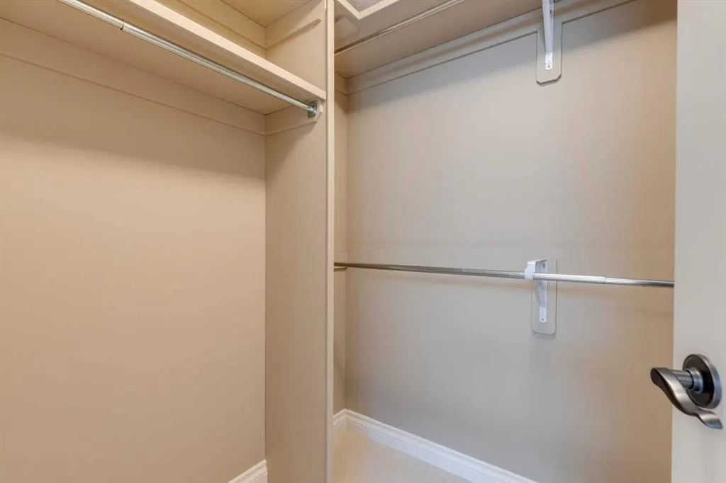 144 Tuscany Ravine Heights NW