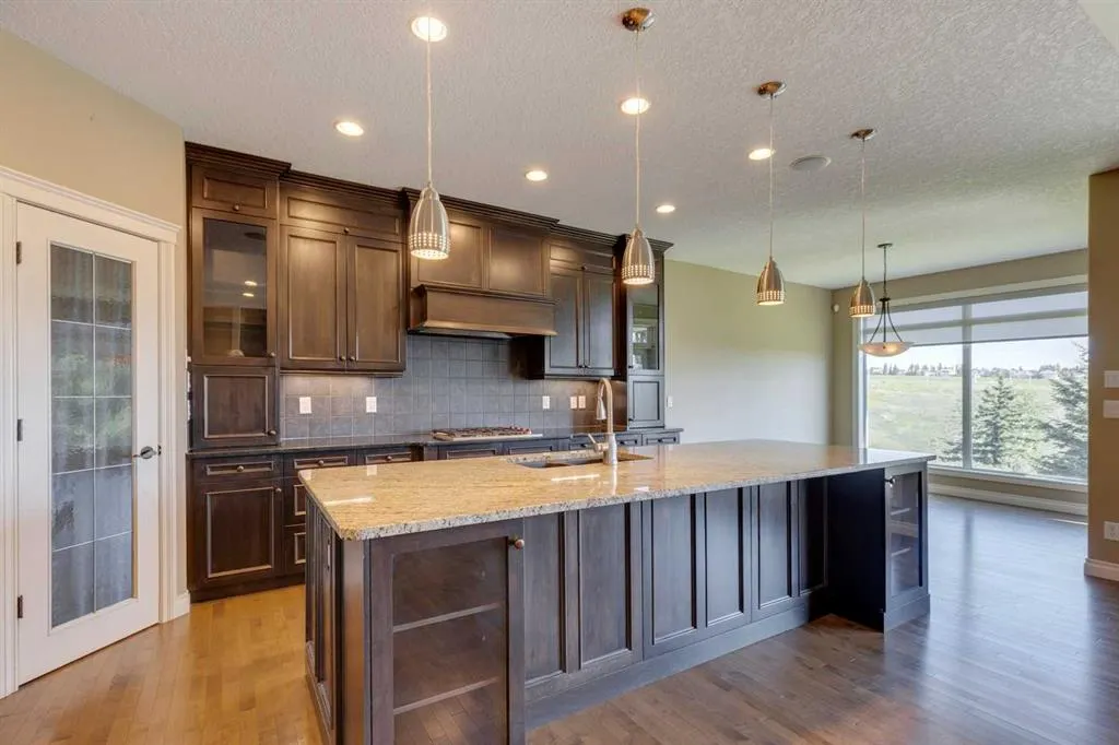 144 Tuscany Ravine Heights NW