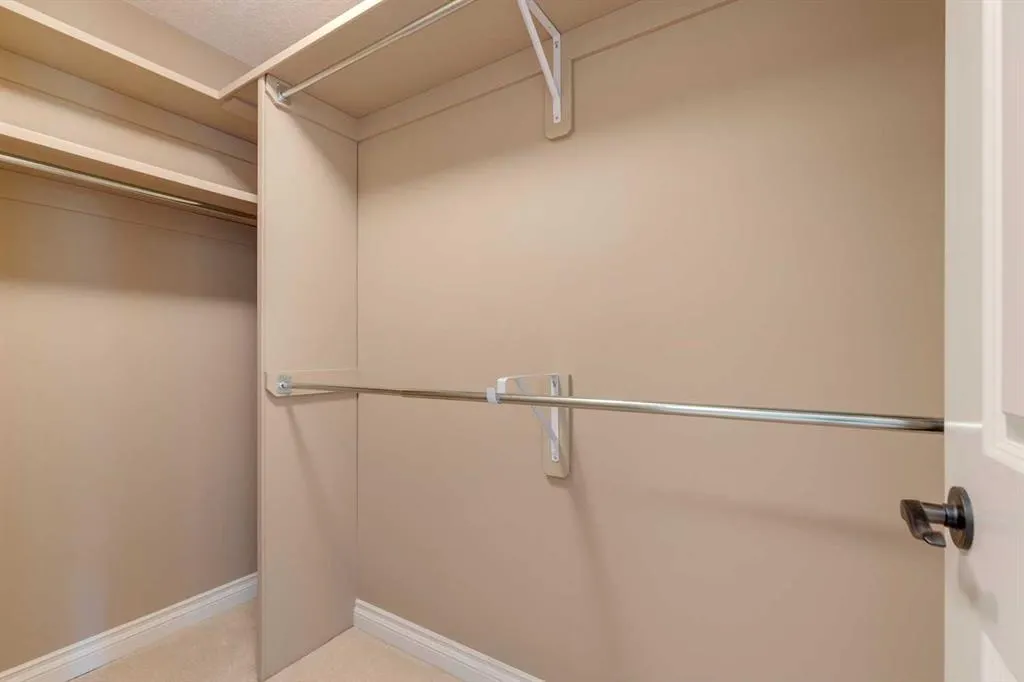 144 Tuscany Ravine Heights NW