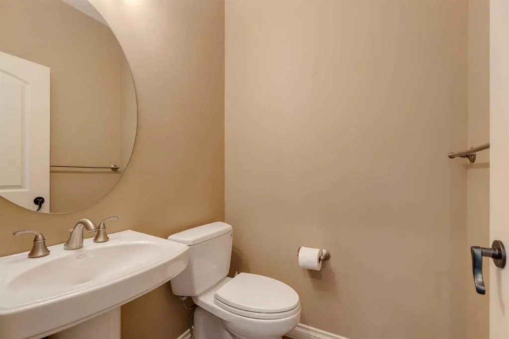 144 Tuscany Ravine Heights NW