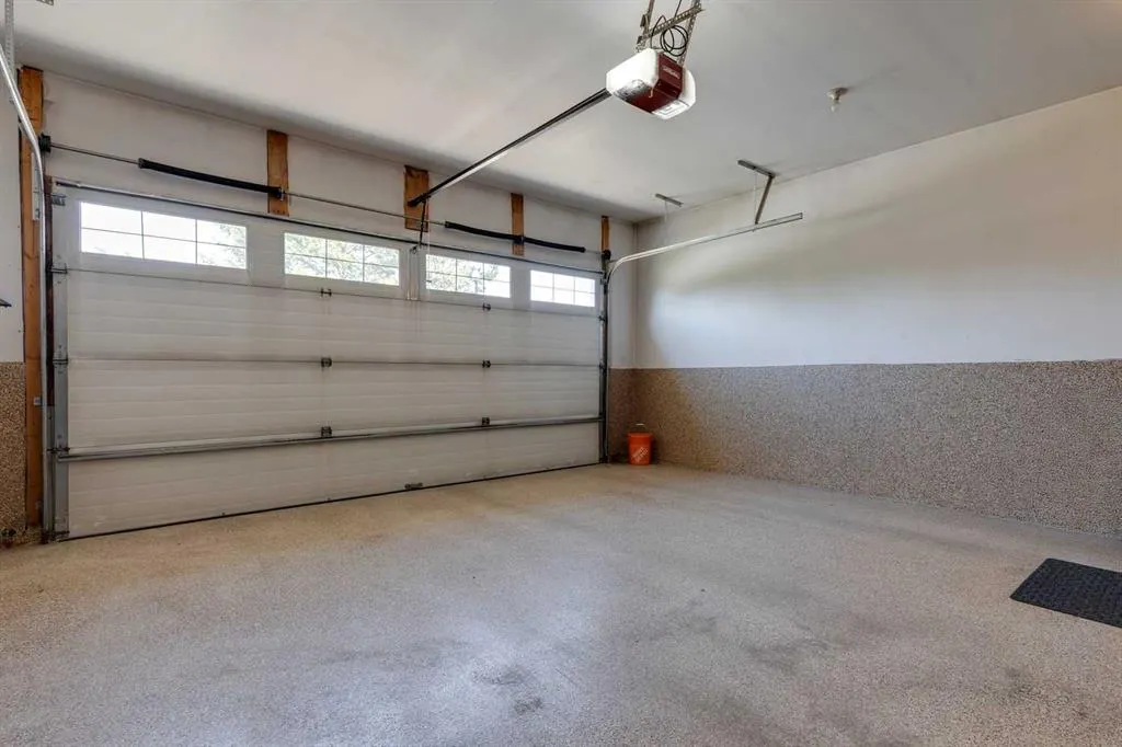 144 Tuscany Ravine Heights NW