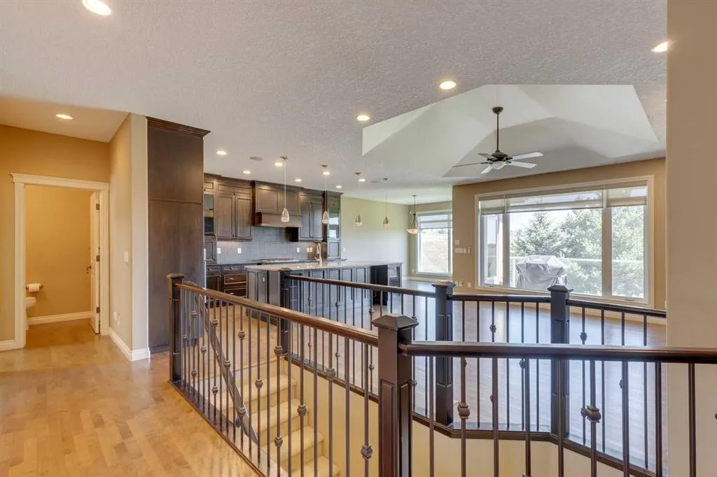 144 Tuscany Ravine Heights NW