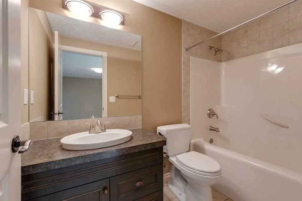 144 Tuscany Ravine Heights NW
