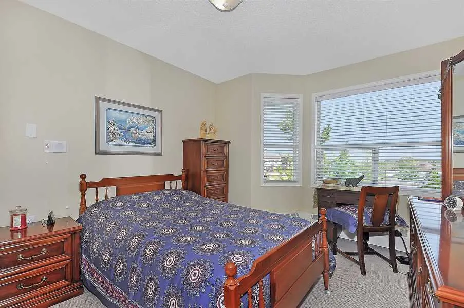 5200 44 Avenue NE, #1240