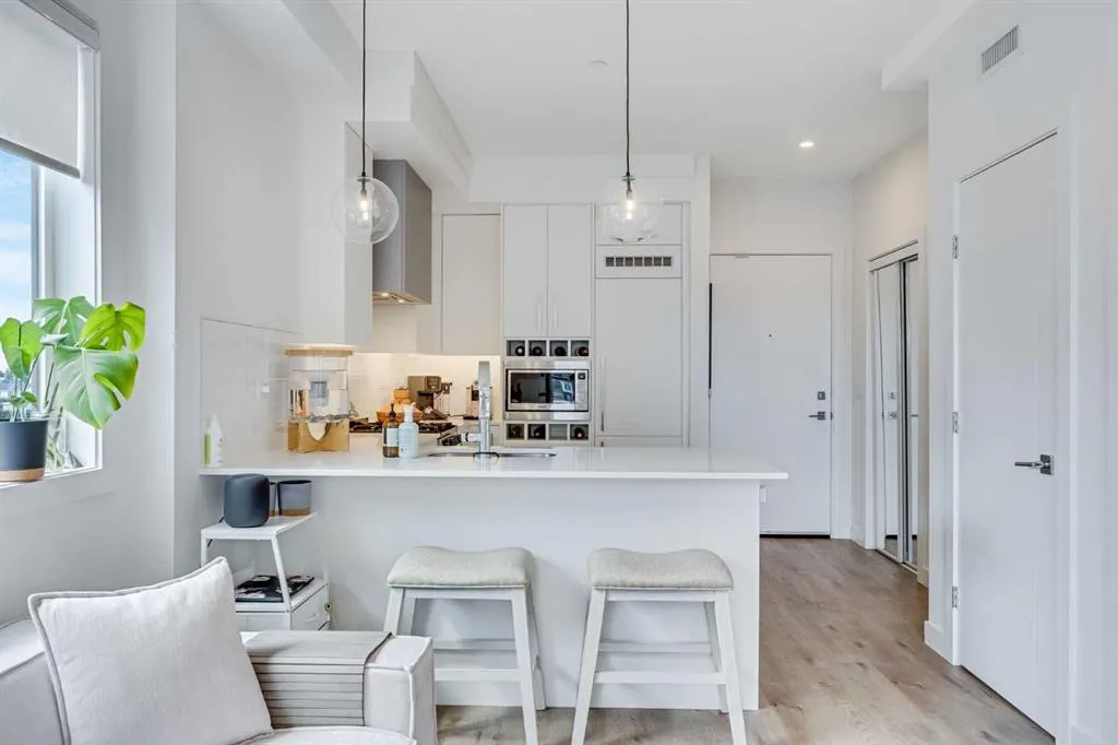 8230 Broadcast Avenue, #402