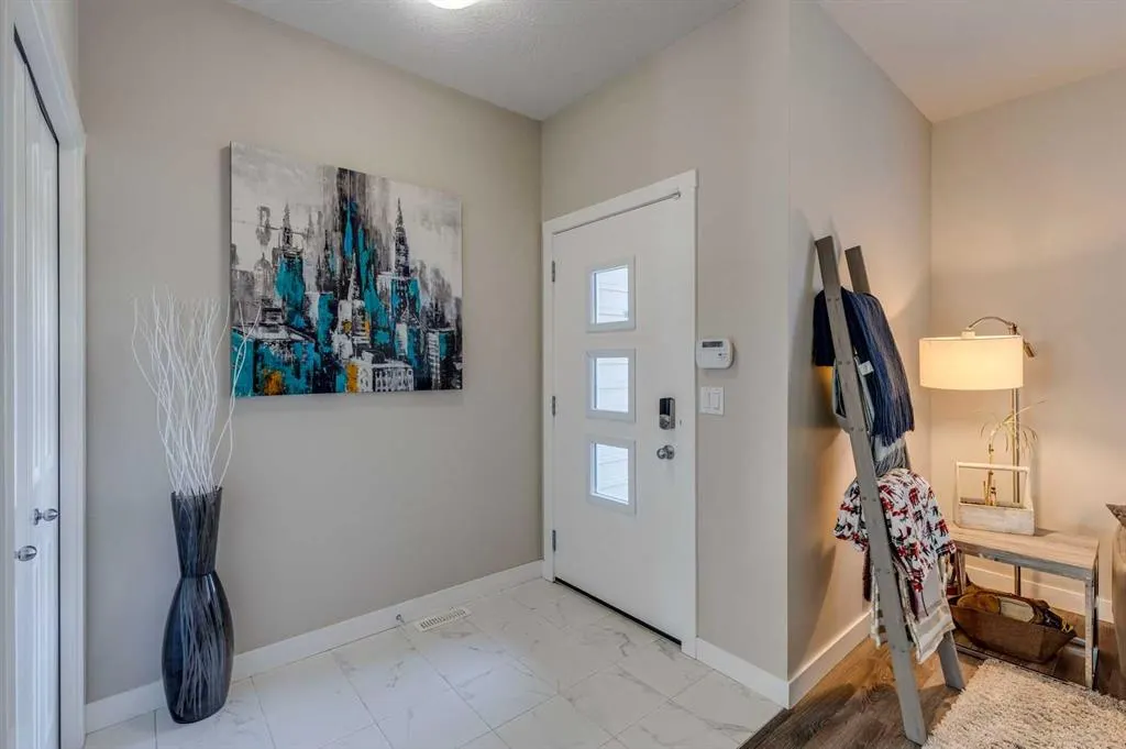 385 Midtown Gate SW