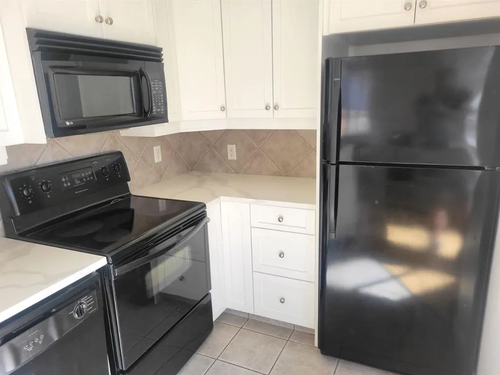 323 18 Avenue SW, #307