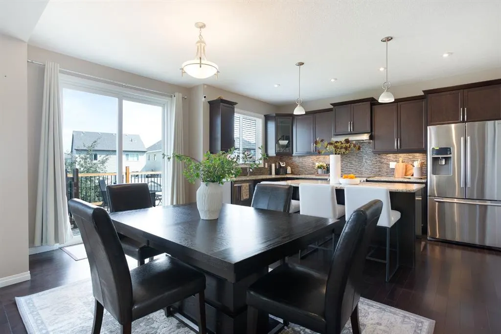 139 Windwood Grove SW