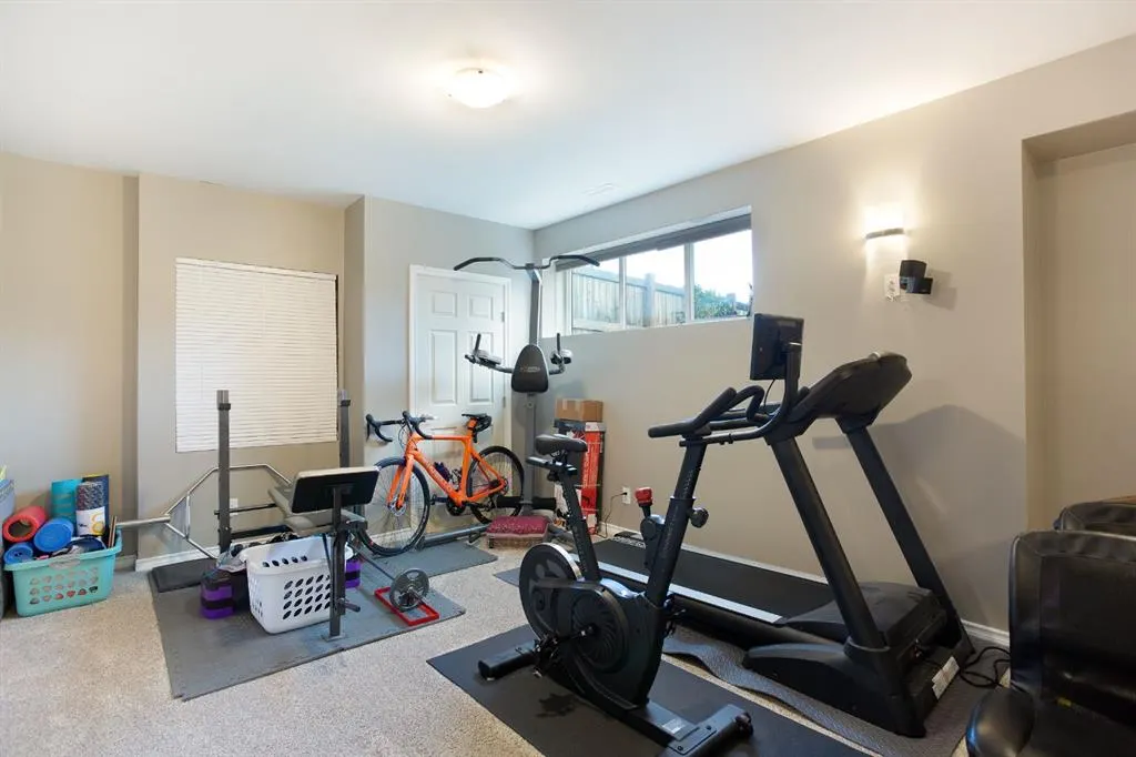 139 Windwood Grove SW