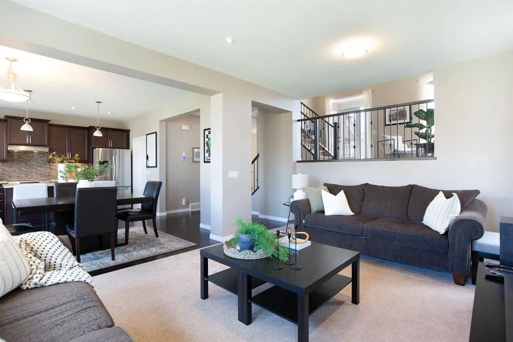 139 Windwood Grove SW