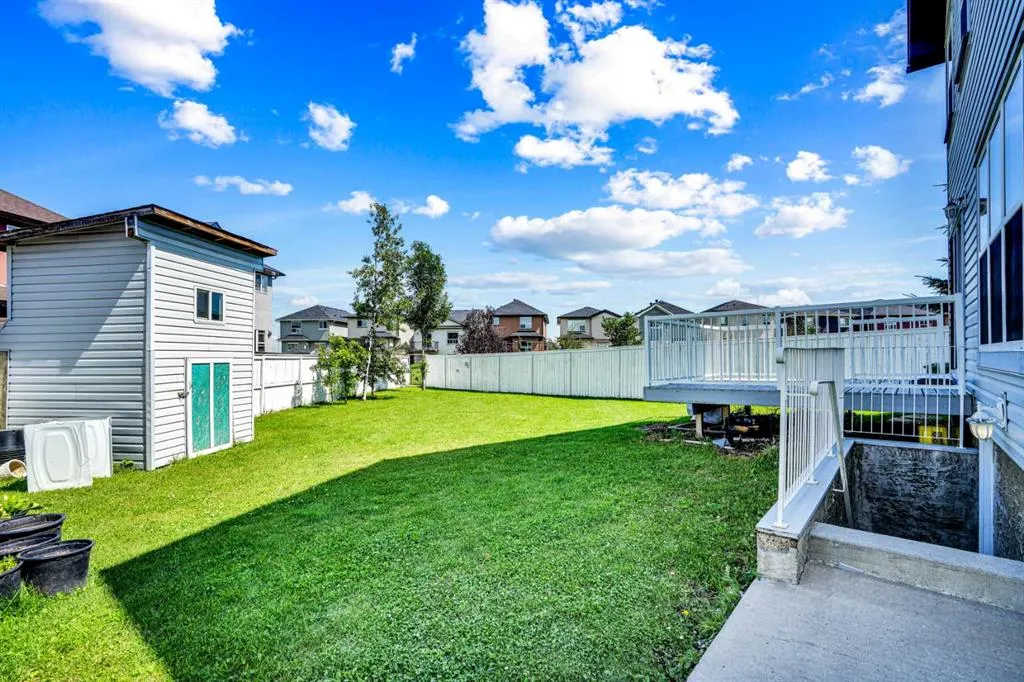 27 Taralake Mews NE
