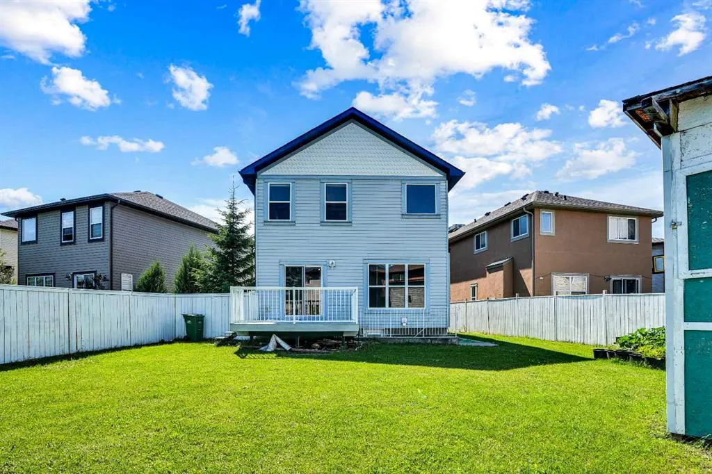 27 Taralake Mews NE