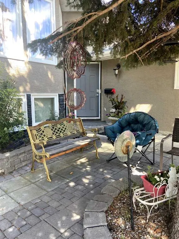 1328 Meadowbrook Drive SE