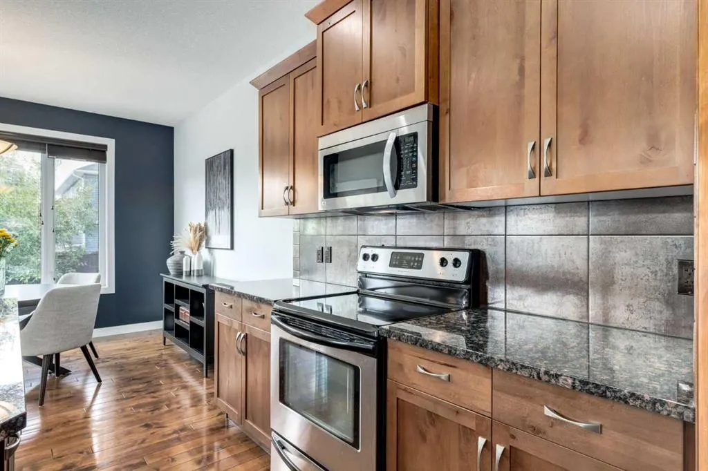 2699 Ravenslea Gardens SE
