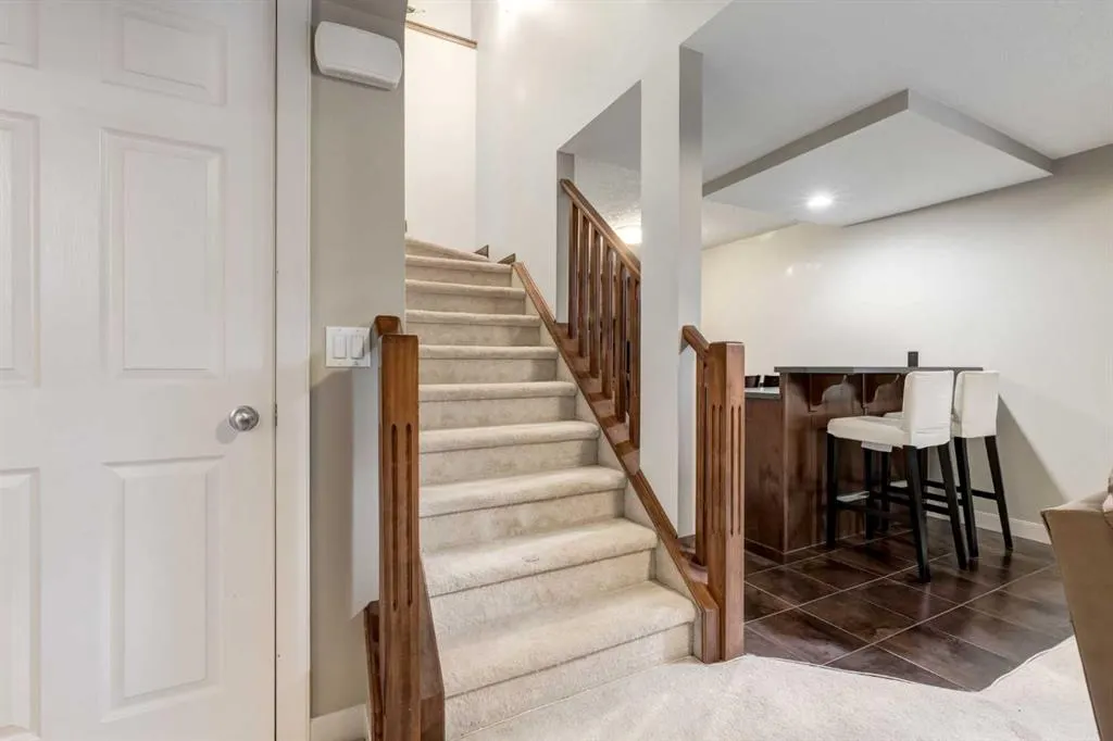 2699 Ravenslea Gardens SE