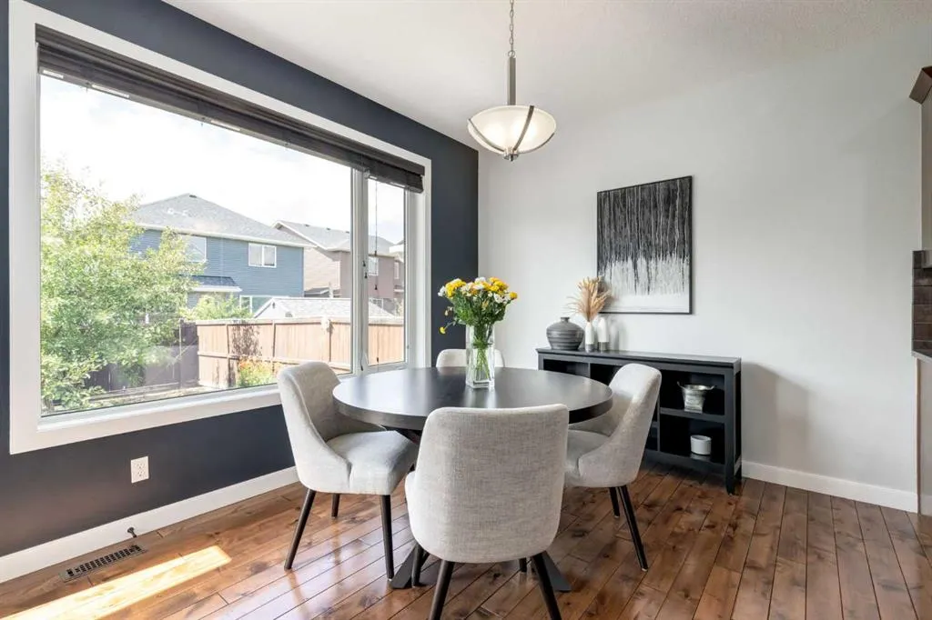 2699 Ravenslea Gardens SE
