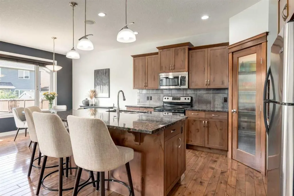 2699 Ravenslea Gardens SE