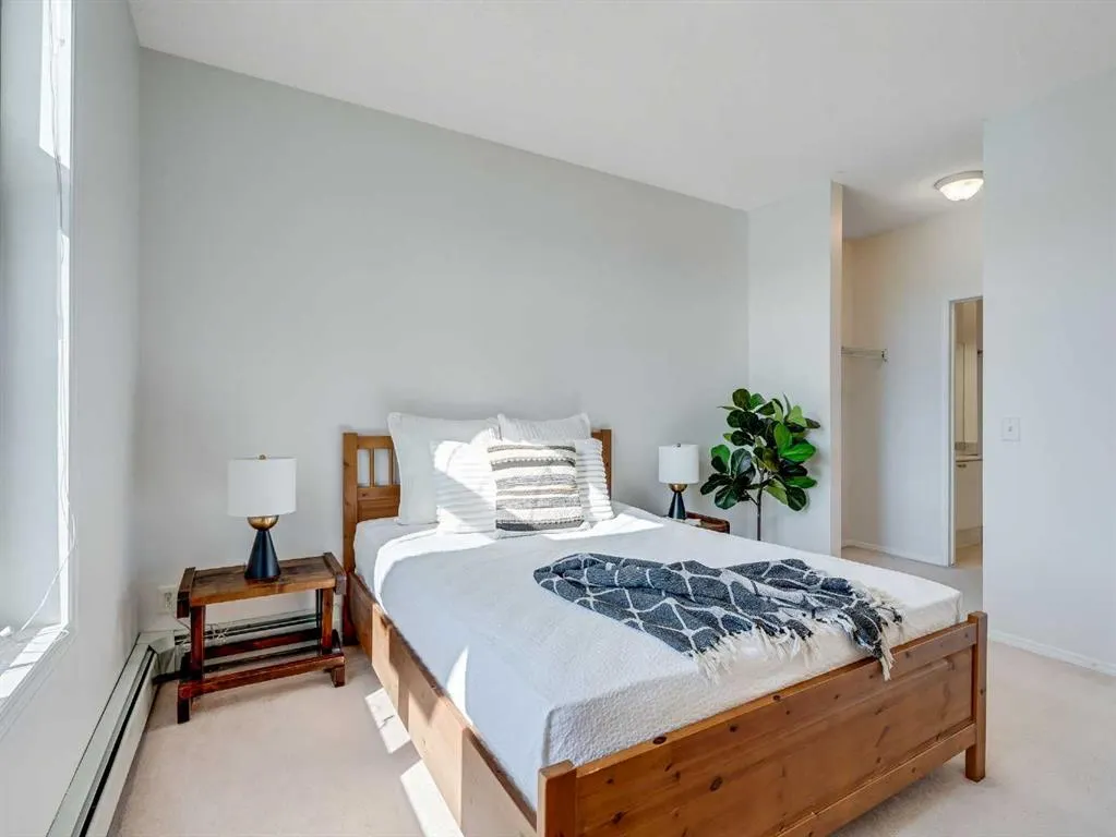 8 County Village Bay, #410