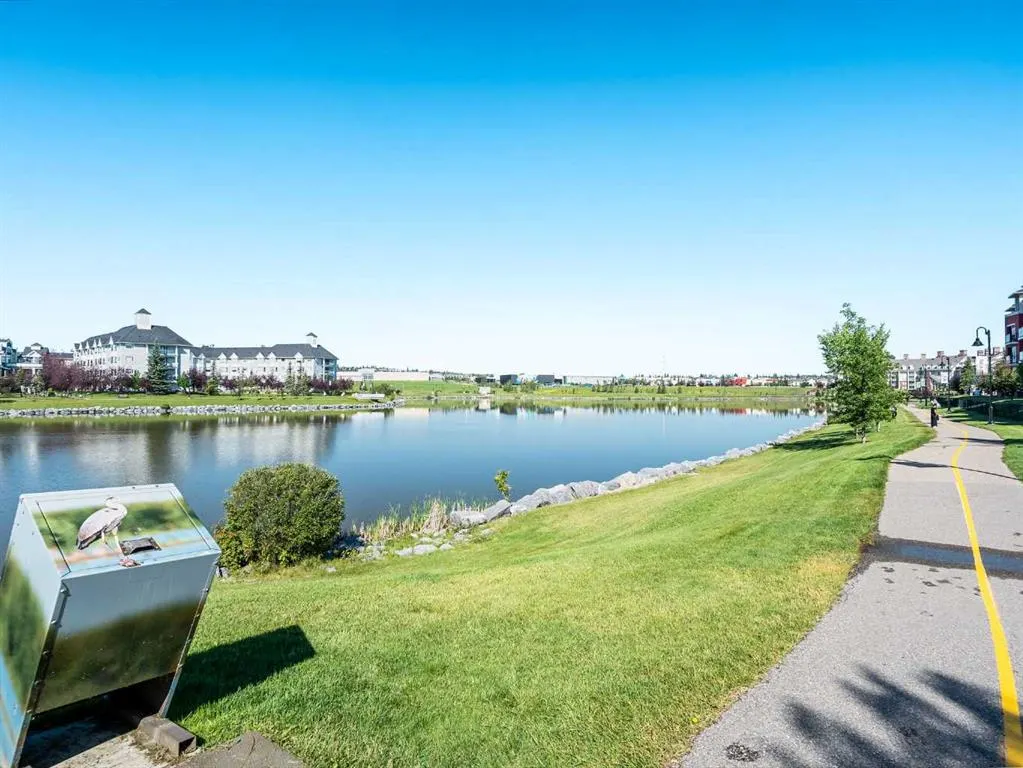 8 County Village Bay, #410