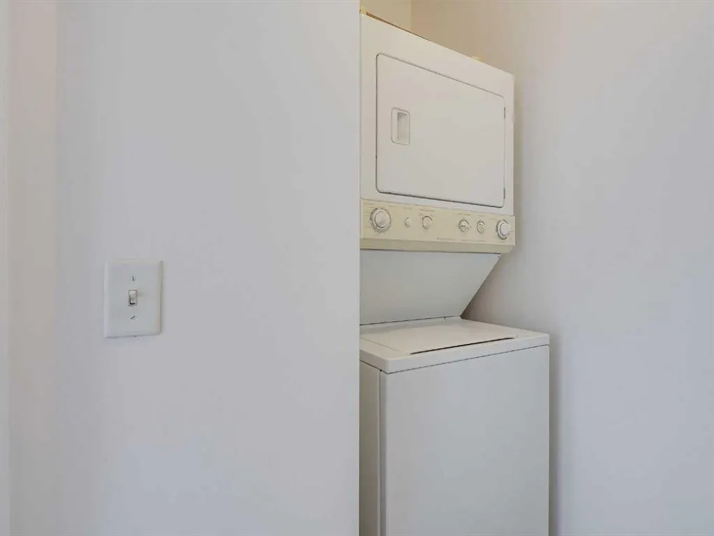 8 County Village Bay, #410