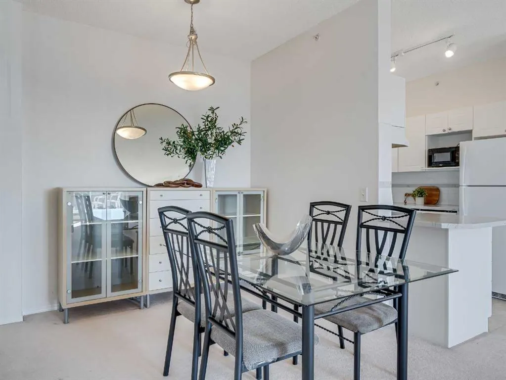 8 County Village Bay, #410