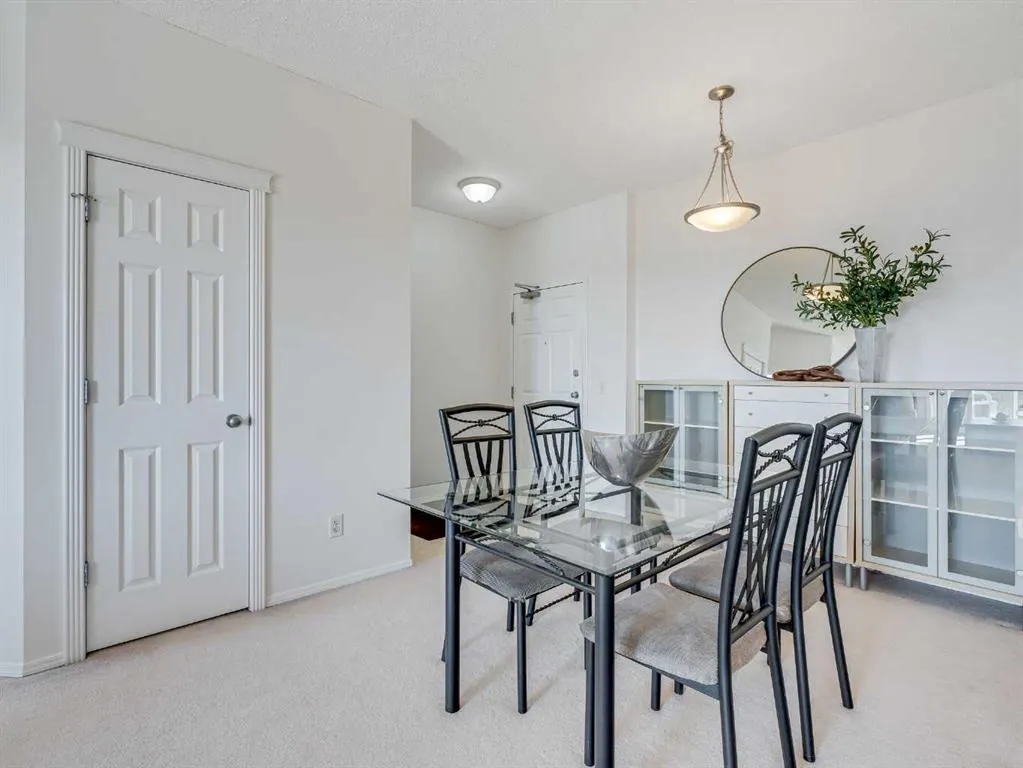 8 County Village Bay, #410