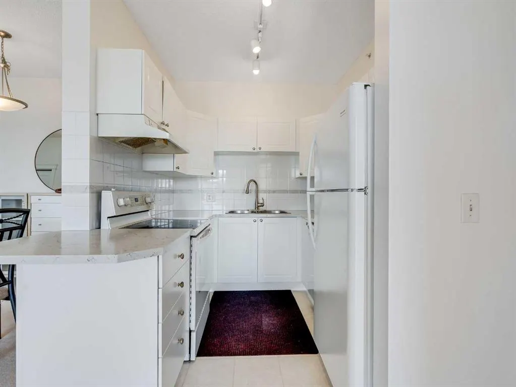 8 County Village Bay, #410