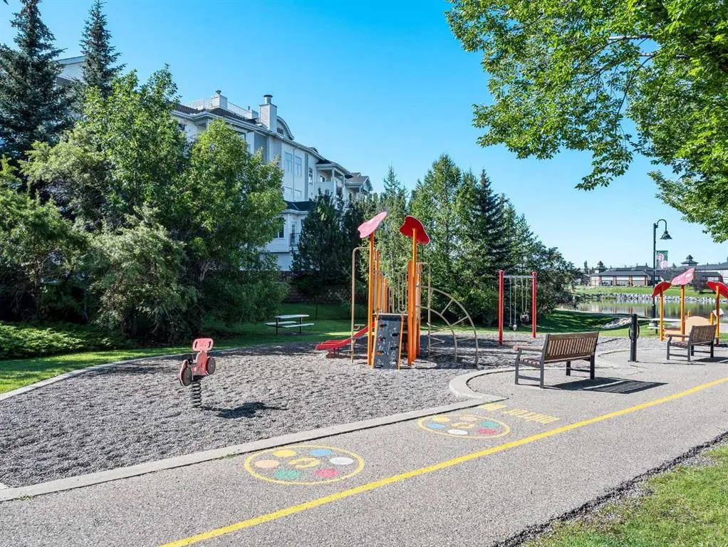 8 County Village Bay, #410