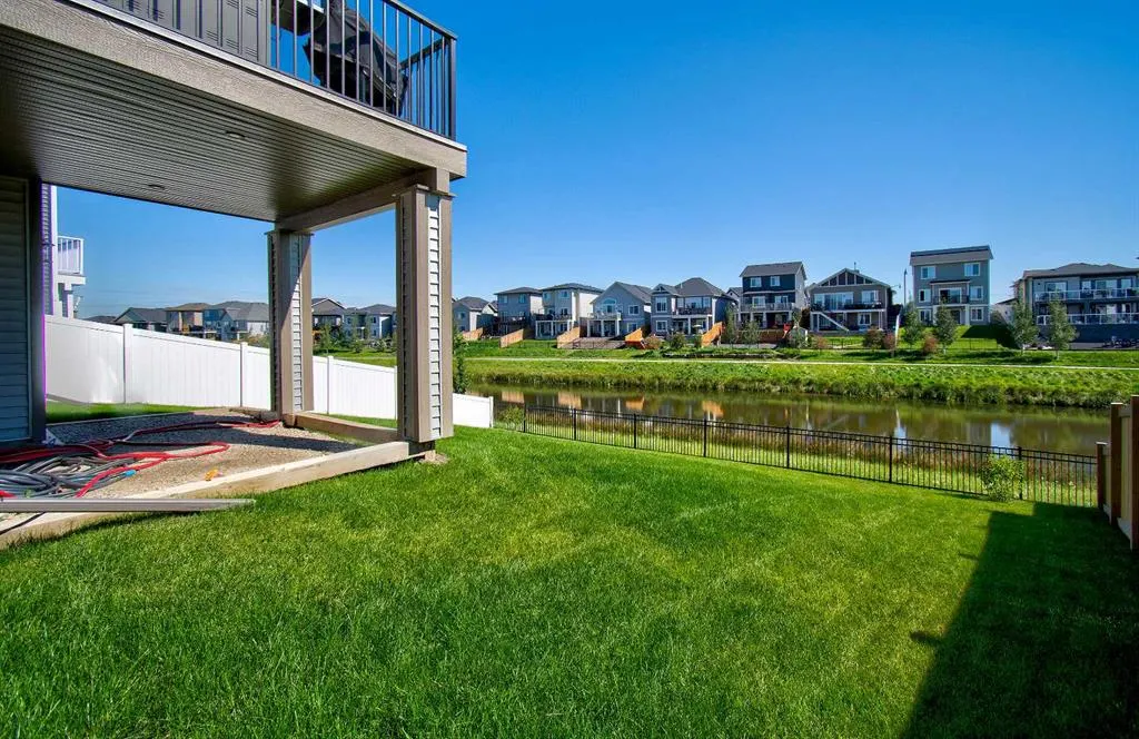 150 Amery Crescent