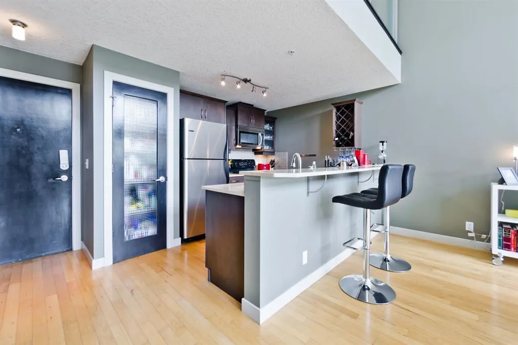317 19 Avenue SW, #410