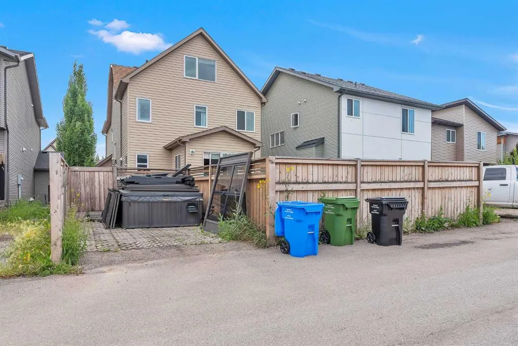 46 Walden Court SE