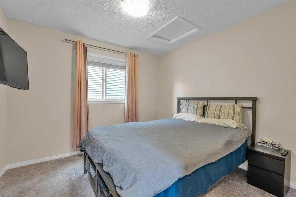46 Walden Court SE