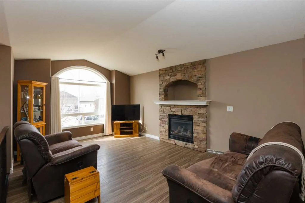 64 Irving Crescent