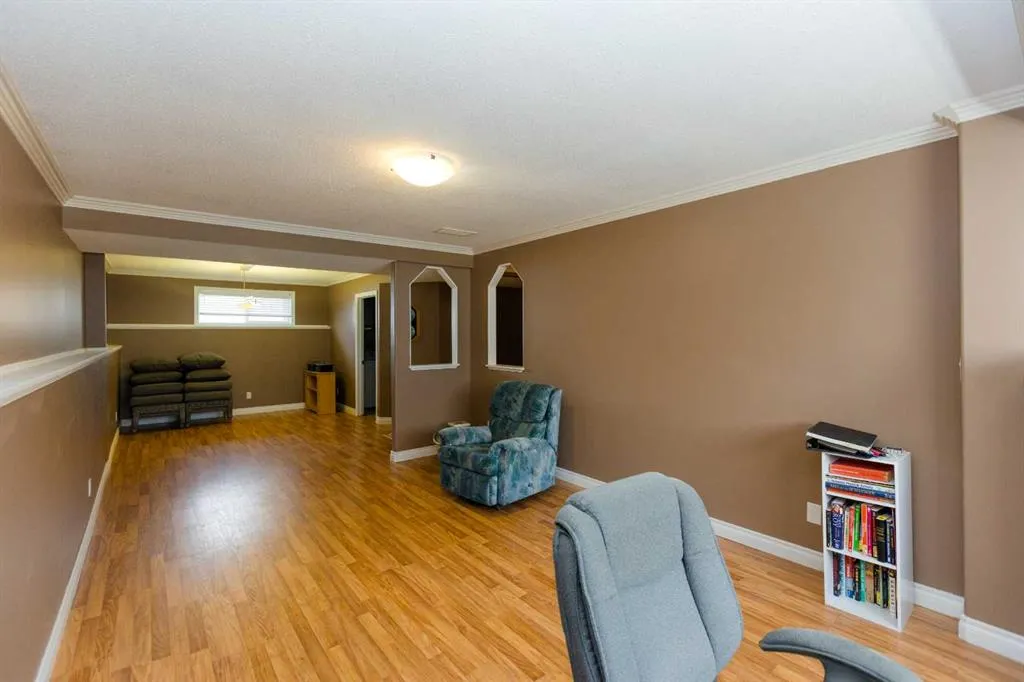 64 Irving Crescent