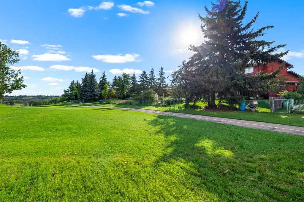 16 Sunmount Green SE