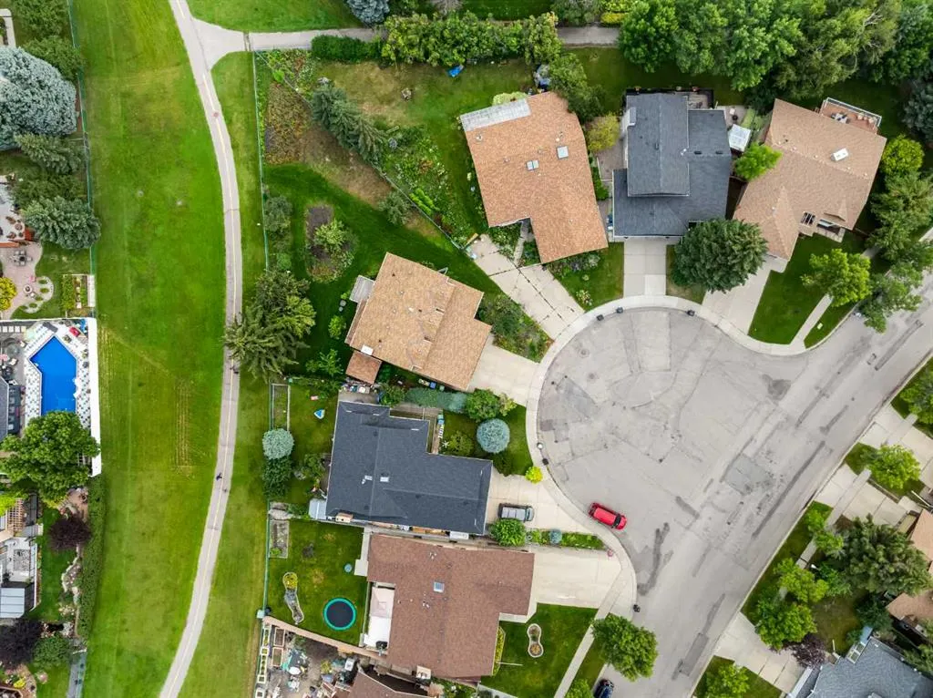 16 Sunmount Green SE