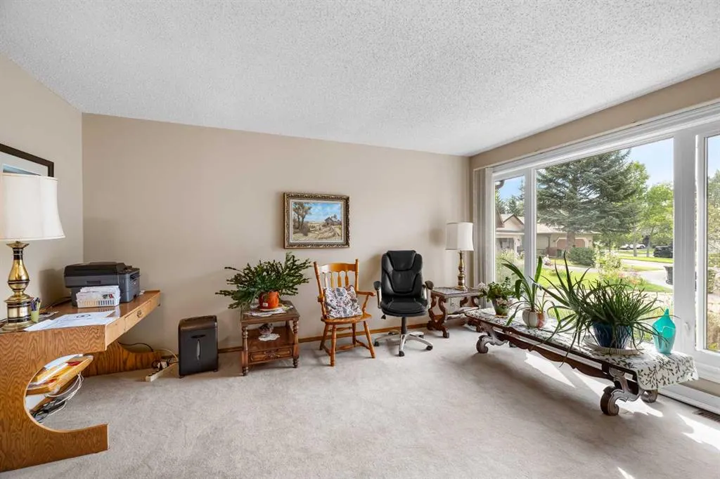 16 Sunmount Green SE
