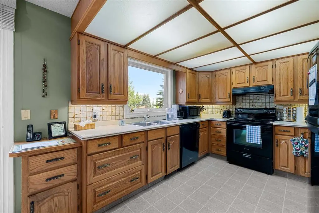 16 Sunmount Green SE