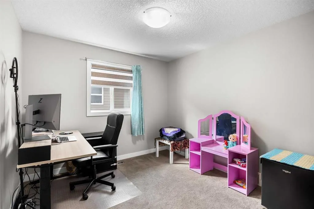 24 Panatella Square NW