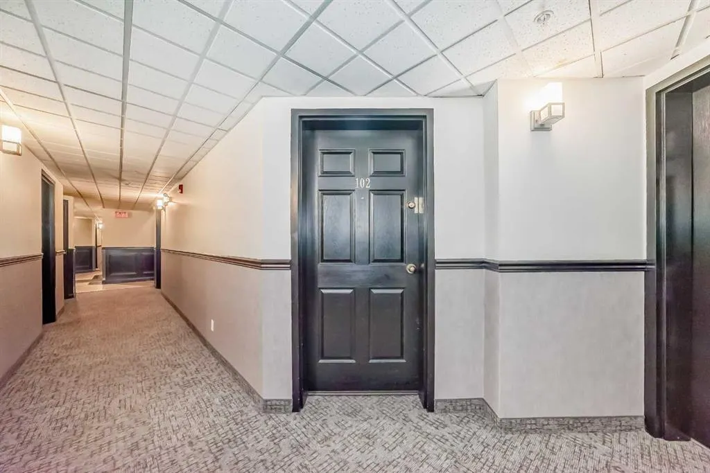 923 15 Avenue SW, #102
