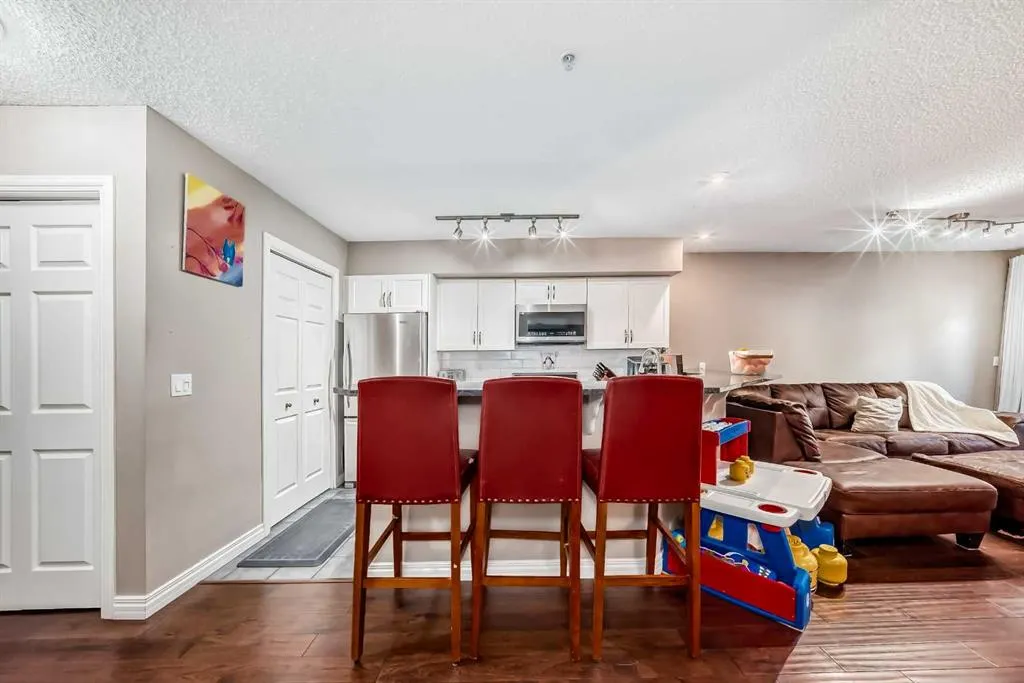 923 15 Avenue SW, #102