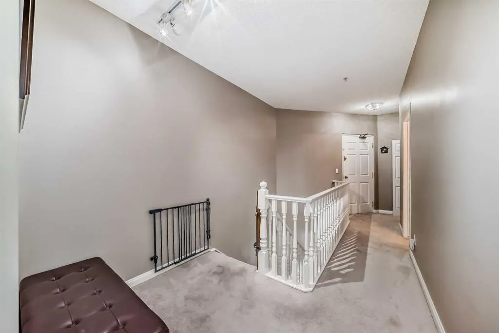 923 15 Avenue SW, #102