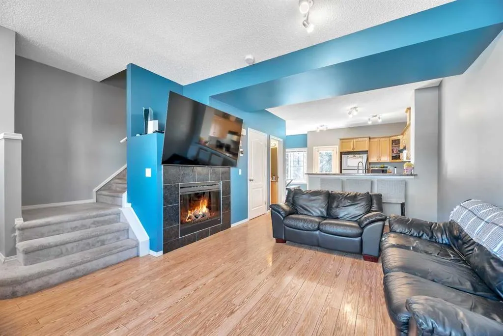 205 Strathaven Mews