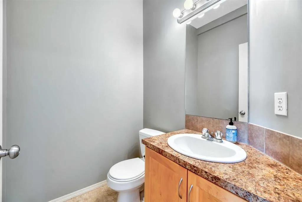 205 Strathaven Mews