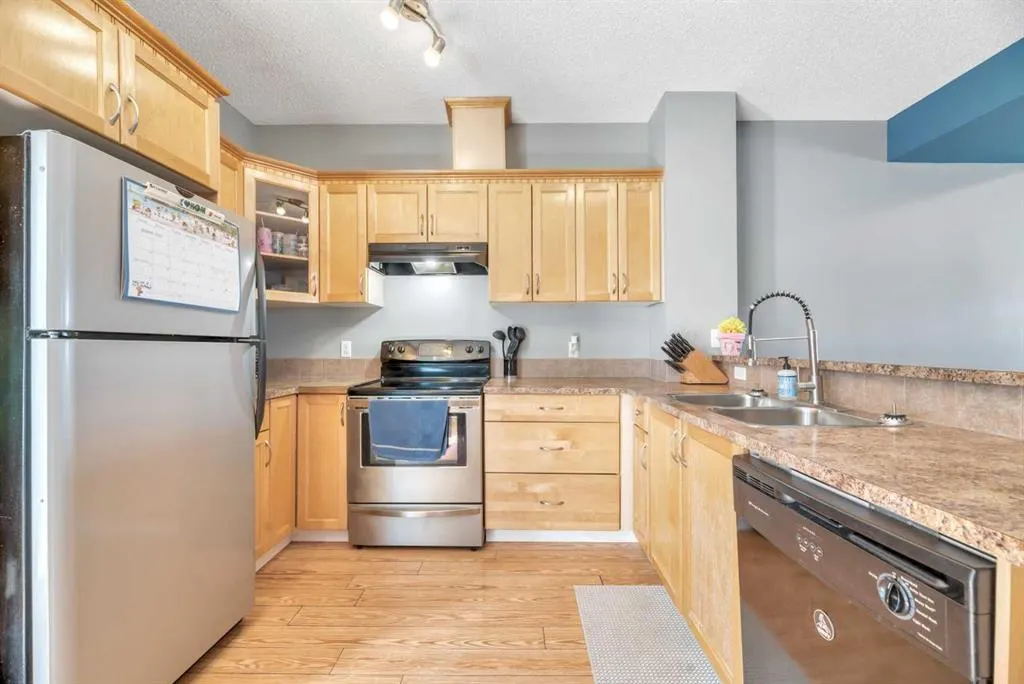 205 Strathaven Mews