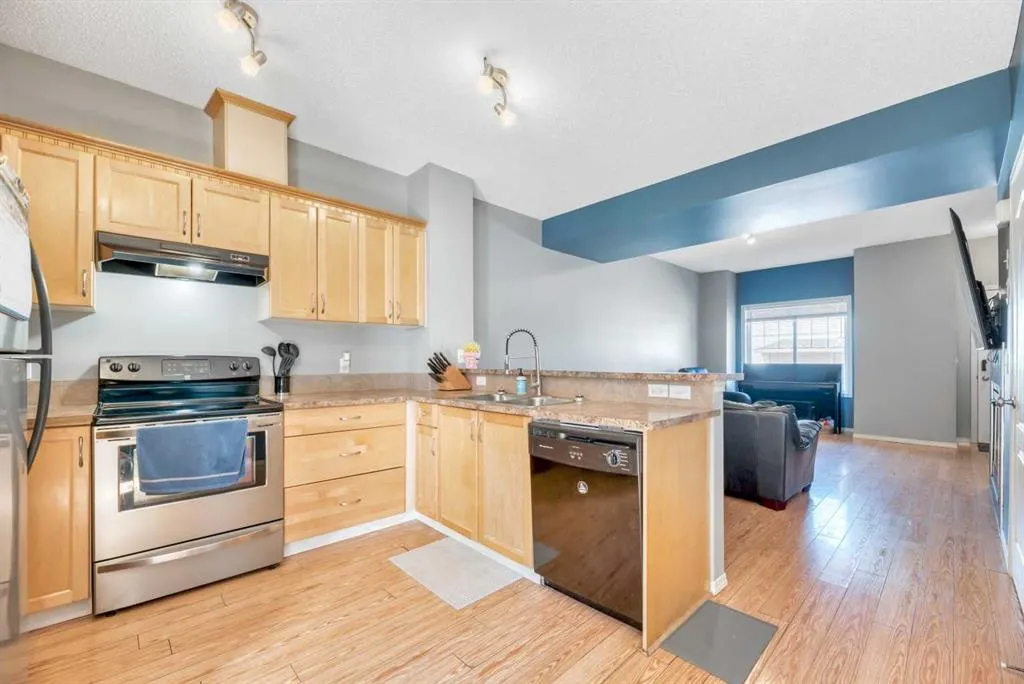 205 Strathaven Mews