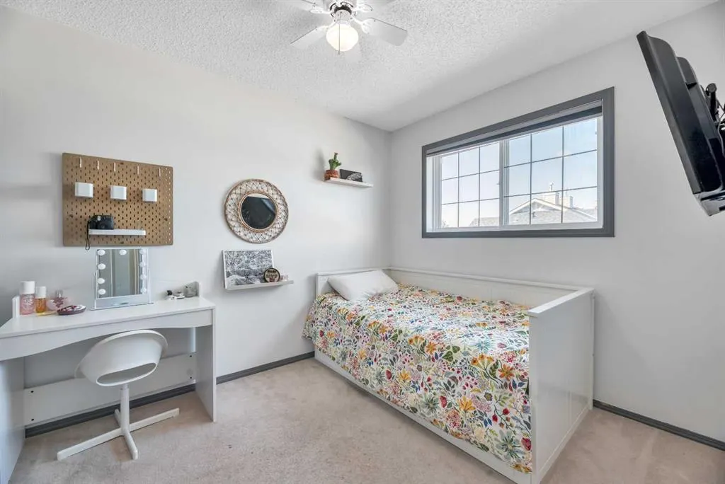 205 Strathaven Mews