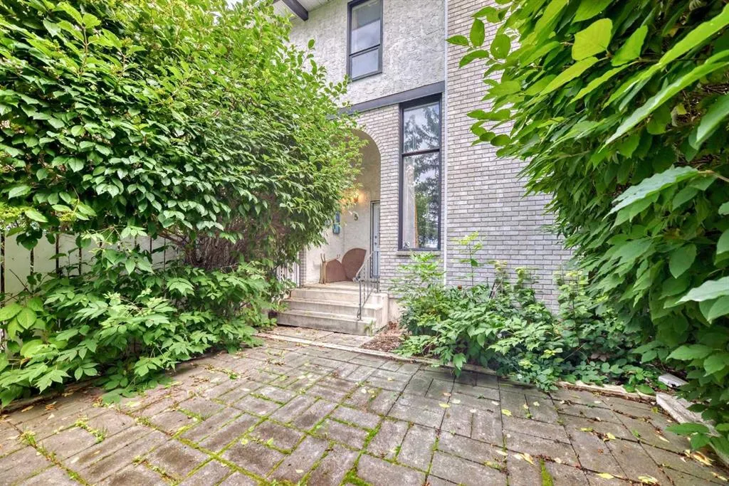 5400 dalhousie Drive NW, #5
